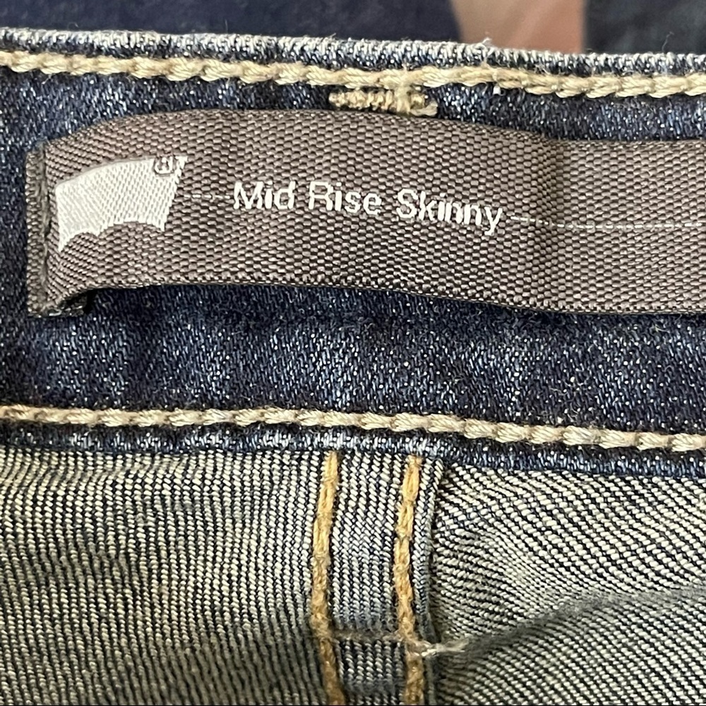 LEVI'S Mid Rise Skinny Jeans‎ - Picture 2 of 5